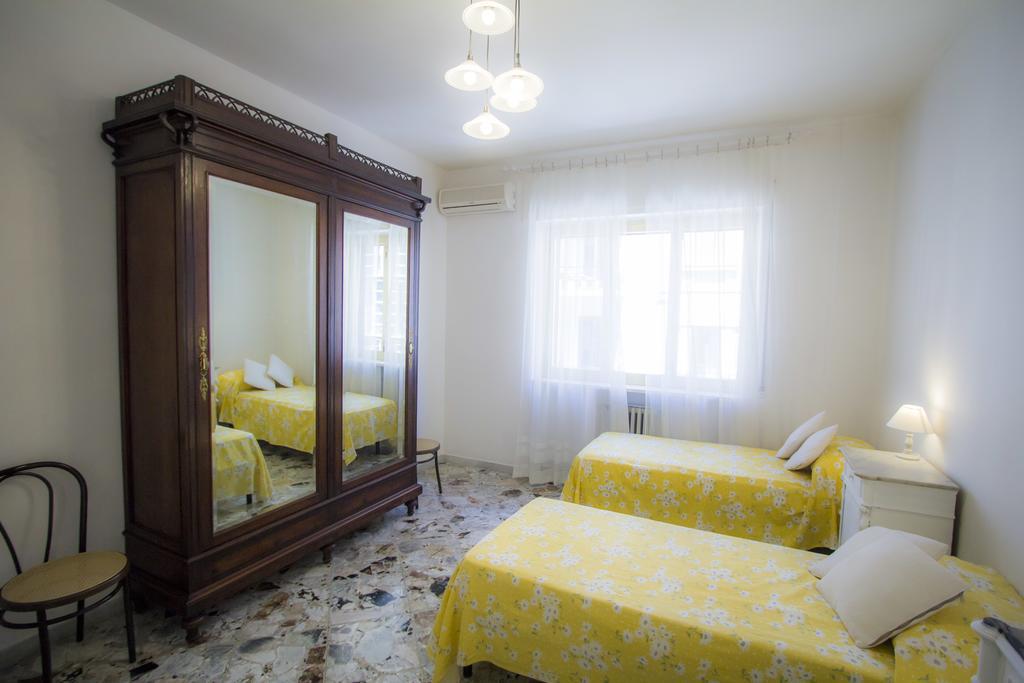 Bari Grand Central Apartment Exteriér fotografie
