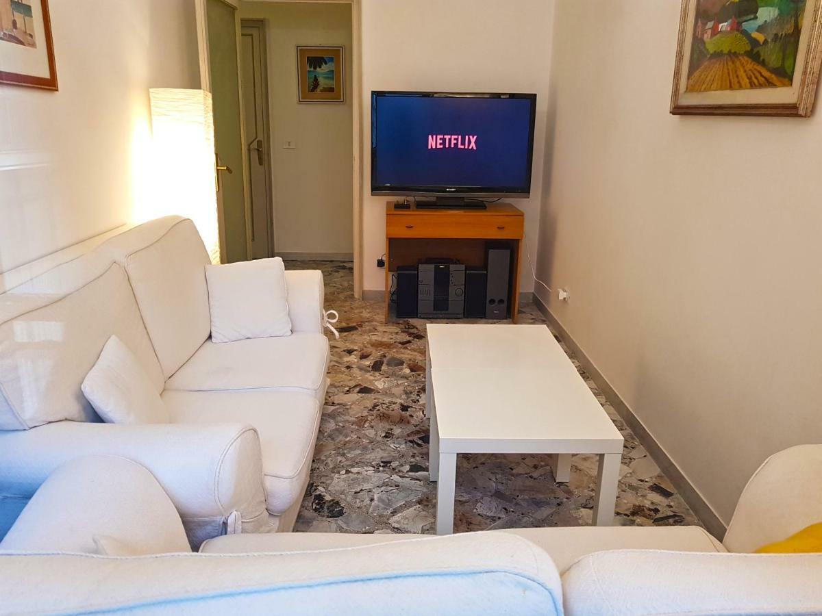 Bari Grand Central Apartment Exteriér fotografie